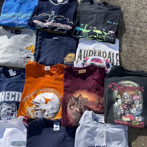 24 Piece T shirt Lot Mixed Vintage - Picture 3 of 7